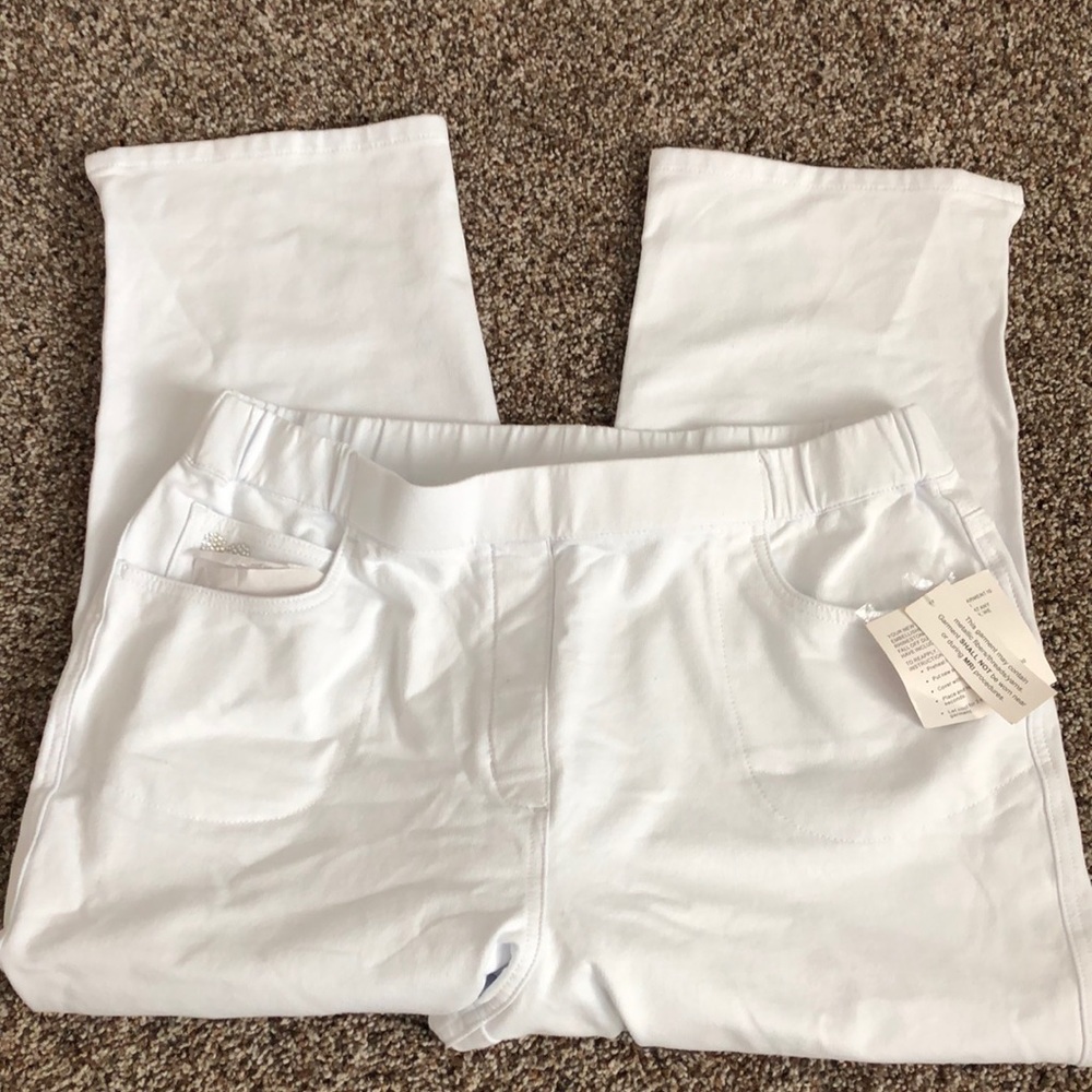Soft cropped pants